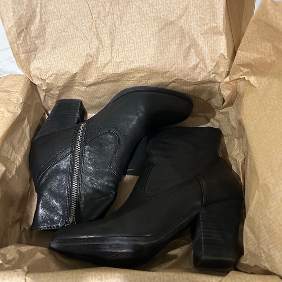 Frye Bootie - Picture 6 of 6